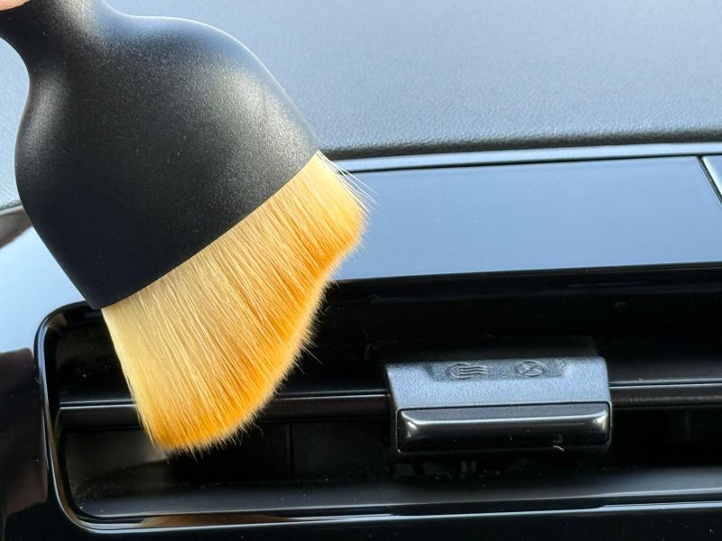 Detailingový štěteček Amio
